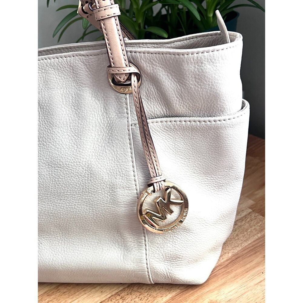 Michael Kors Textured Pebbled Leather Shoulder Bag in Off White - Picture 3 of 12